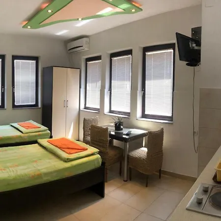 Apartment Katjel